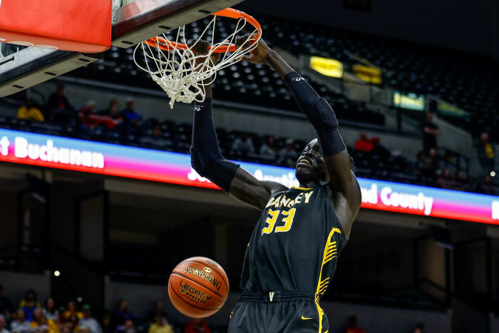 Jefferson City Vianney Missouri boys basketball March 13 2024 Nate Latsch 27013
